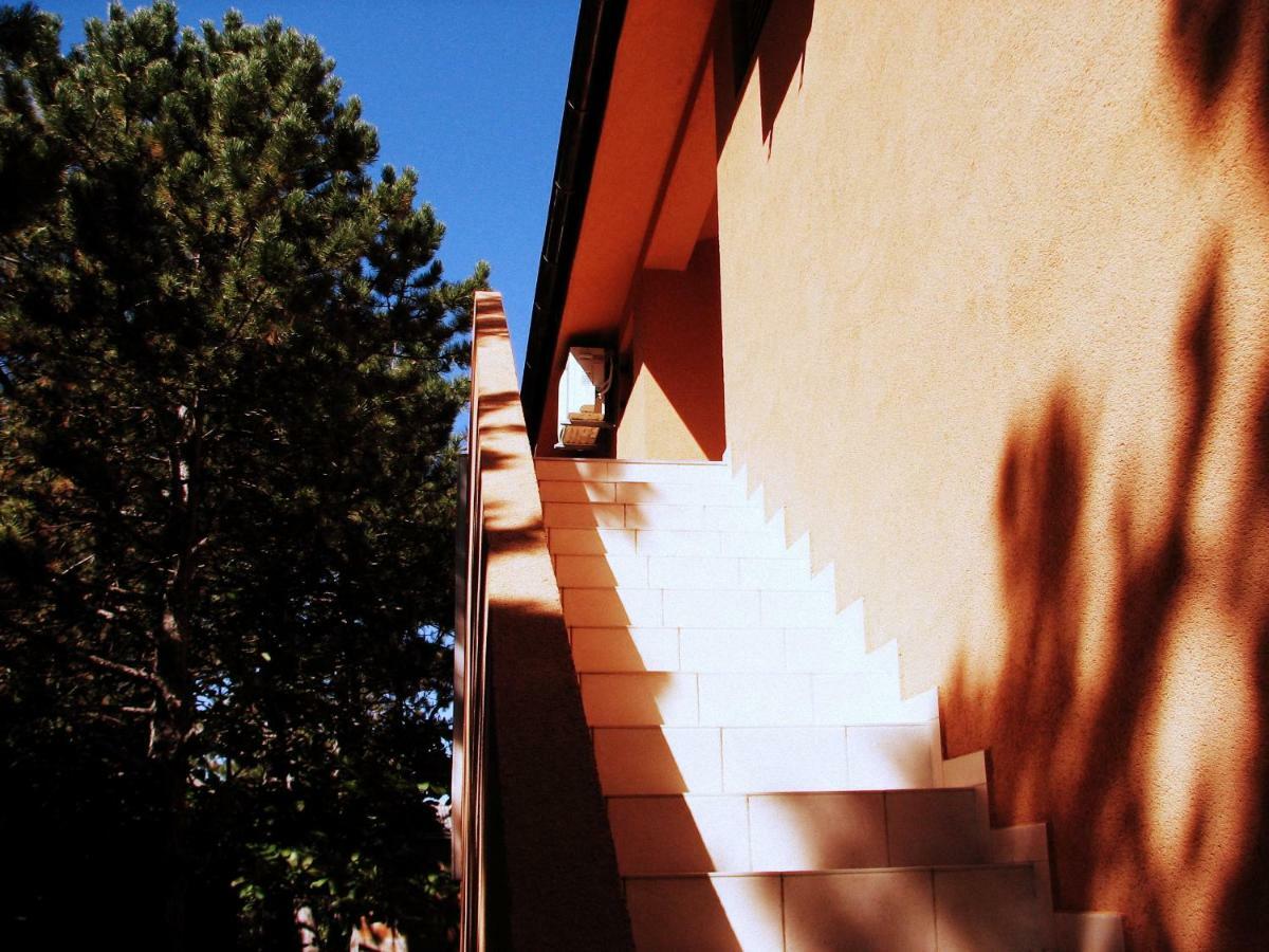 Apartments Lili Baška Buitenkant foto
